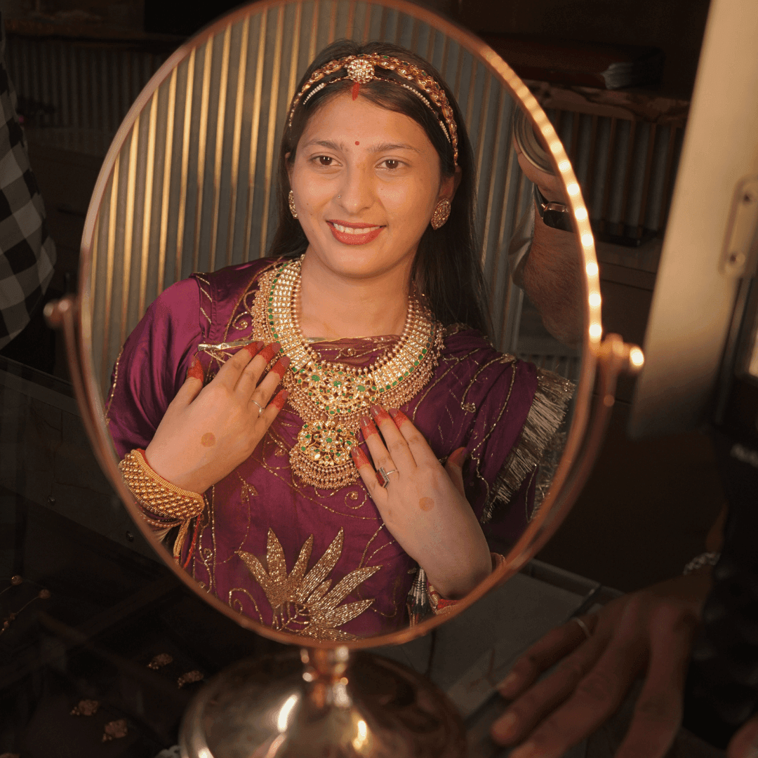 Bridal Mirror Reflection Shoot — SiddhiVinayak Jewellers