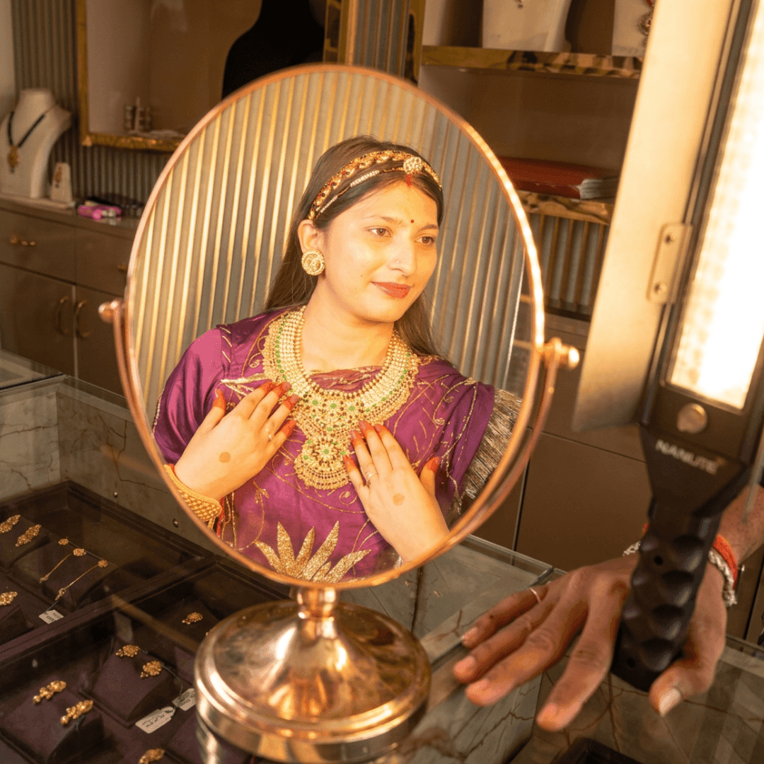 Showroom Bridal Glow & Kundan Reflection — Siddhivinayak Jewellers