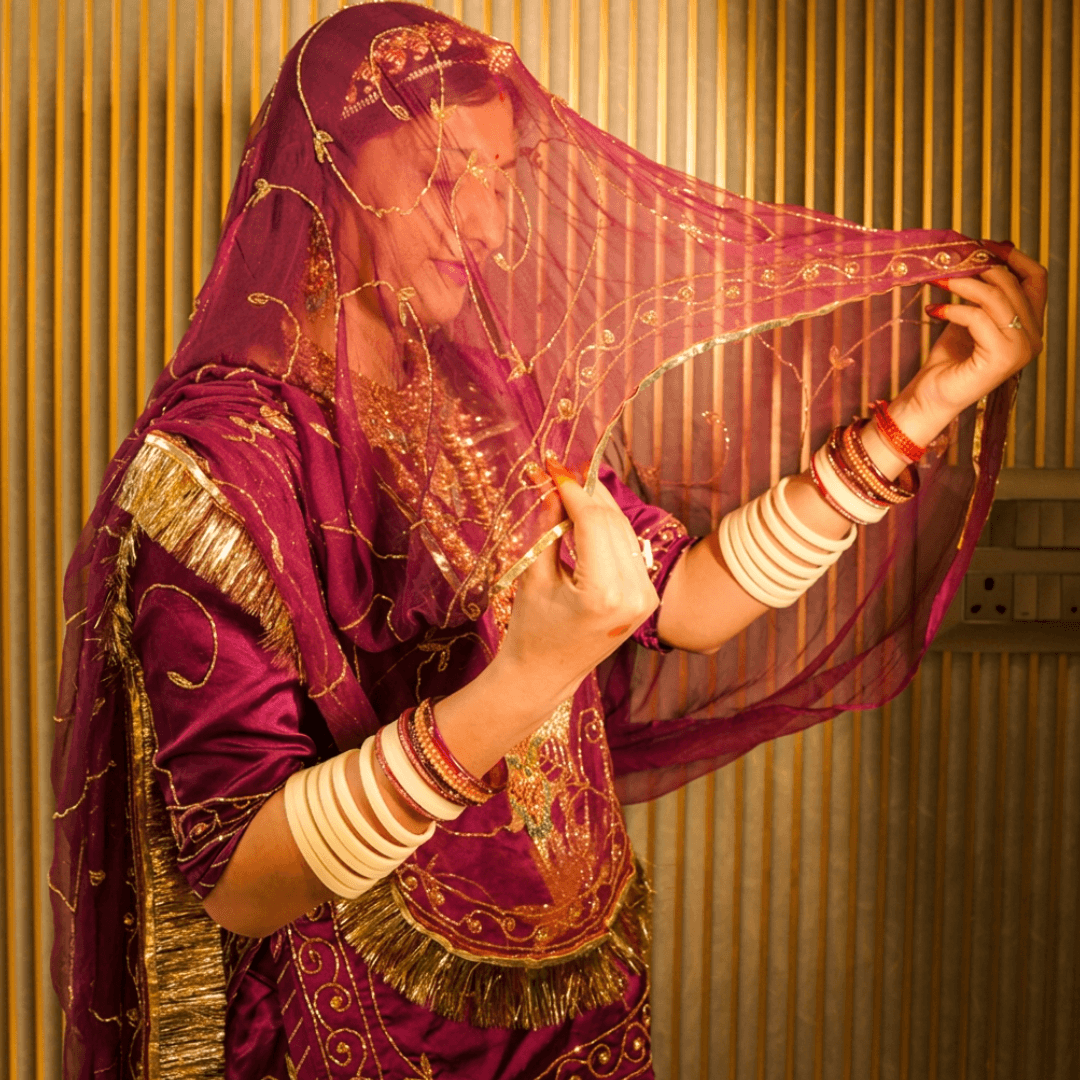Traditional Rajputana Odhni & Chooda — SiddhiVinayak Jewellers