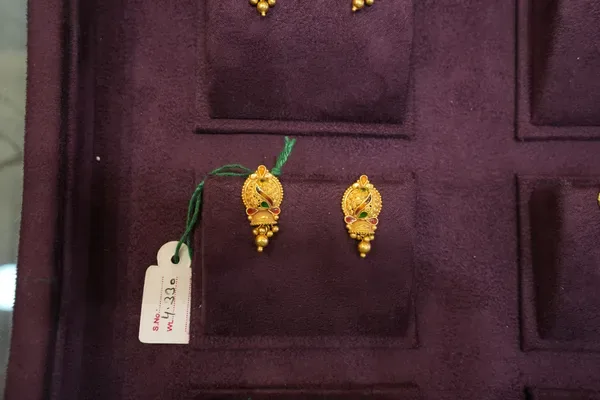 22K Gold Petal Studs — Siddhivinayak Jewellers