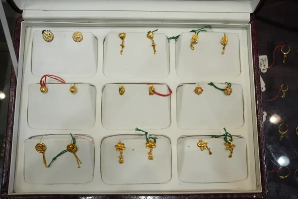 Gold Earring Display Case — Siddhivinayak Jewellers