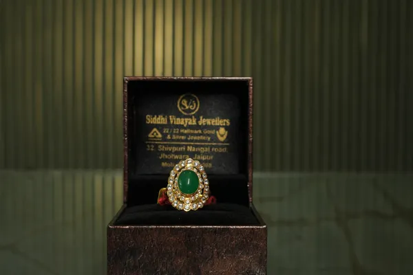 Emerald Oval Cocktail Ring — Siddhivinayak Jewellers